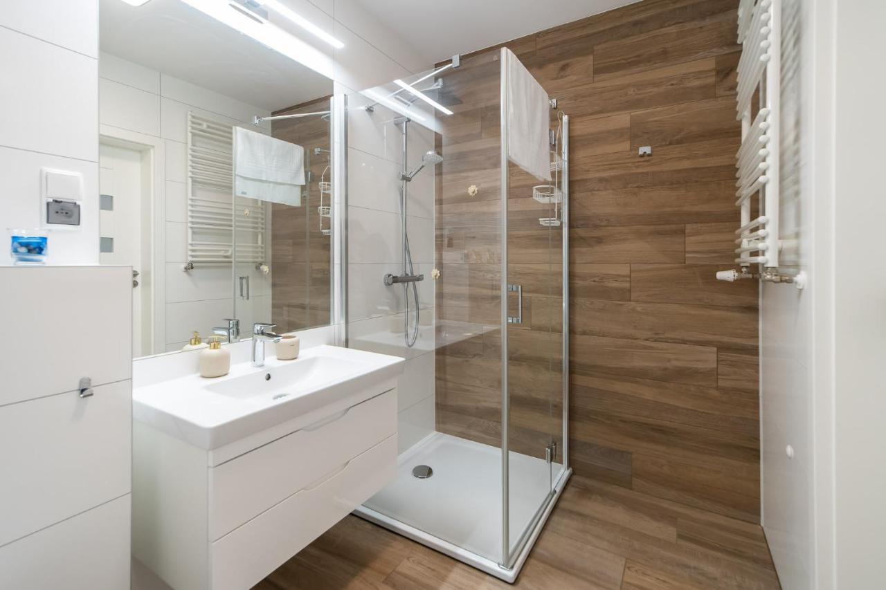 Apartamenty Fenomen - Baltic, Nadmorskie Tarasy, Free Parking, Swimming Pool, Sauna And Other! โควอบเซก ภายนอก รูปภาพ