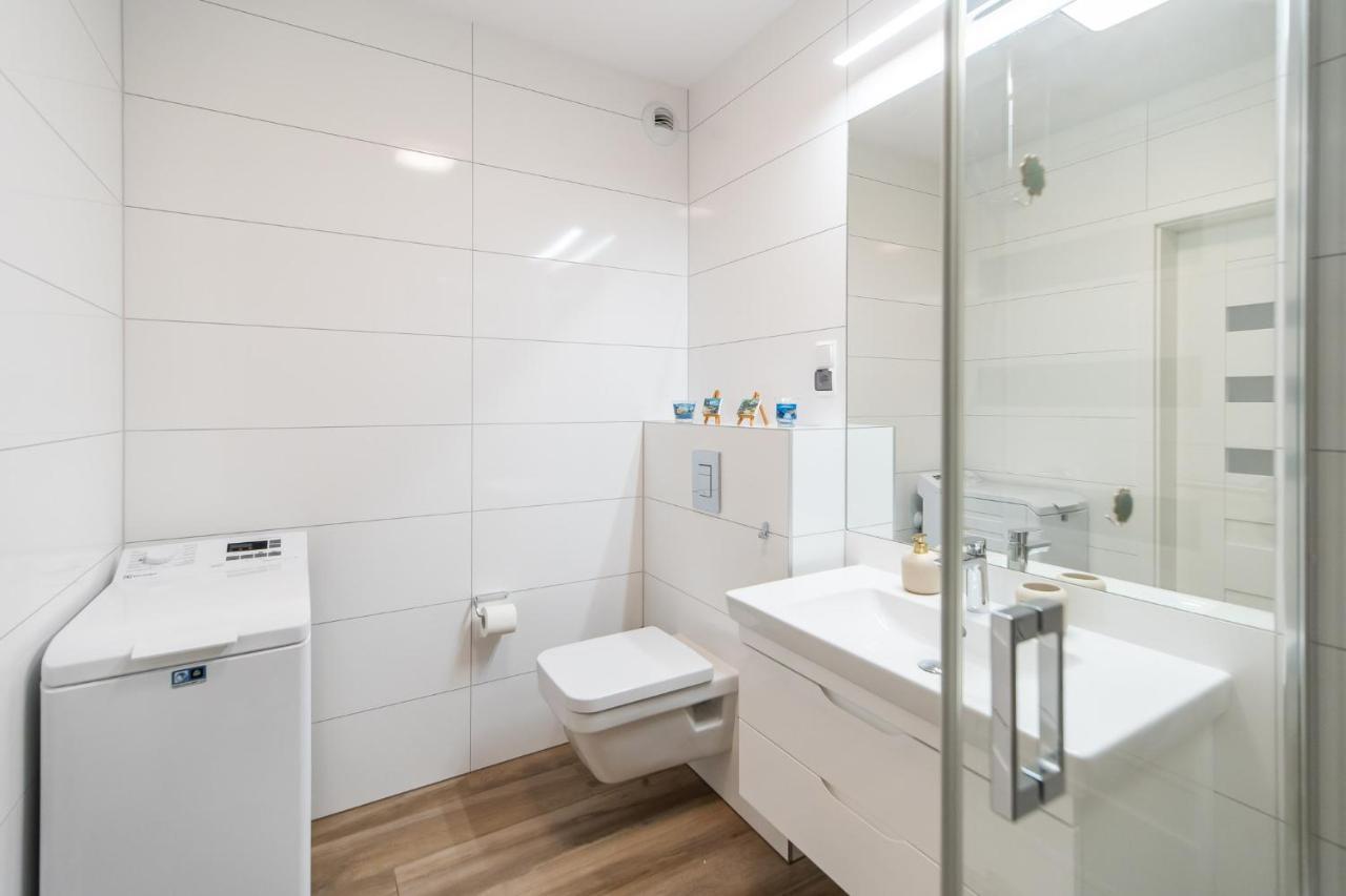 Apartamenty Fenomen - Baltic, Nadmorskie Tarasy, Free Parking, Swimming Pool, Sauna And Other! โควอบเซก ภายนอก รูปภาพ